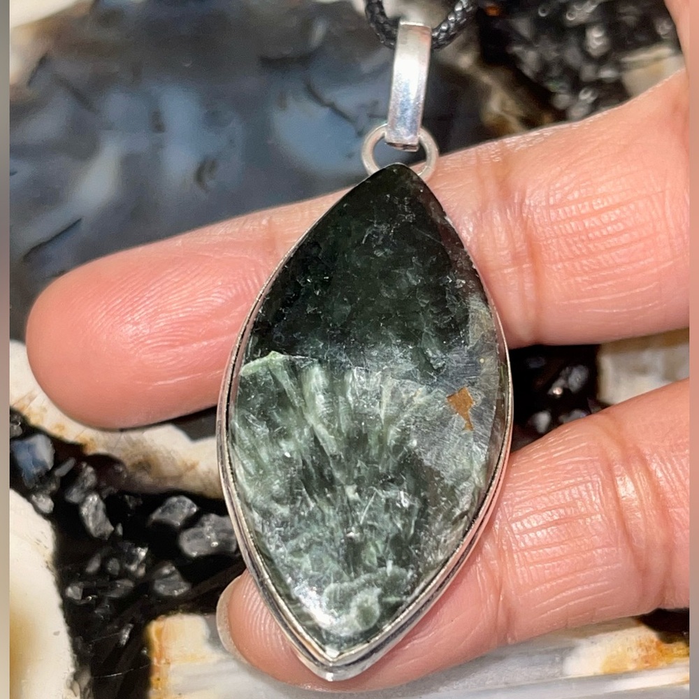 Deep Green Emerald Seraphinite Pendant 2 1/4” - Picture 10 of 17